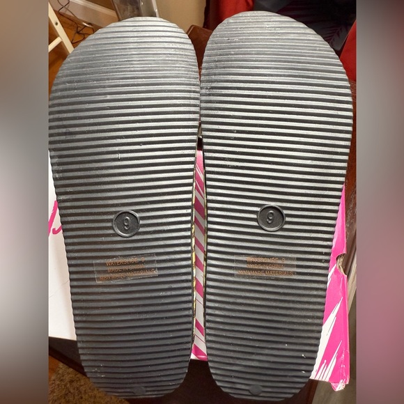 New Hey Girl by Corky’s Leopard Print Waterslide Sandals Women’s Size 9 - Picture 3 of 6